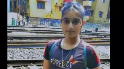 পূর্বস্থলী ১: মোবাইল ফোনে এখন কাটুন নয়, সিরিয়াল চলবে! এই নিয়ে বোন ও দিদির মধ্যে ঝামেলা সাতগাছিয়ায় গলায় ফাঁস দিয়ে আত্মঘাতী দিদি