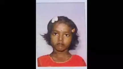 পূর্বস্থলী ১: ৯ বছরের বালিকার গলায় ফাঁস দেওয়া ঝুলন্ত মৃতদেহ উদ্ধারে চাঞ্চল্য সিদ্ধেপাড়া এলাকায়