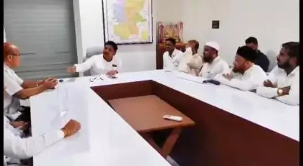 जालना: वक्फ सुधारणा बिल विरोधात जालन्यात 28 जून रोजी ईदगाह मैदानात आंदोलन..
शिष्टमंडळाने खा. कल्याण काळे यांची घेतली भेट..