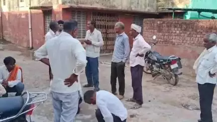 धौलपुर: राजोरा गांव में विवाहिता महिला ने फंदे से लटककर किया सुसाइड, पोस्टमार्टम के बाद शव परिजनों को सुपुर्द किया गया