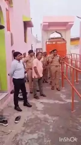 जसराना: जसराना स्थित मां कामाख्या धाम में अंबुबाची महोत्सव को लेकर एसपी ग्रामीण सहित पुलिस फोर्स ने किया निरीक्षण