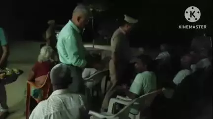 बस्ती: बस्ती के अपर पुलिस अधीक्षक ने क्षेत्राधिकार सदर में बनकटा स्थित वृद्ध आश्रम पहुंचकर वृद्ध जनों को फल इत्यादि वितरित किए