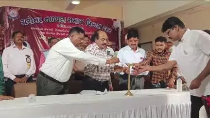 નડિયાદ: મરીડા ખાતે ચરોતર તળપદા સમાજ વિકાસ ટ્રસ્ટ દ્વારા ધોરણ- 10 અને 12ના તેજસ્વી વિધાર્થીઓનું સન્માન સમારોહ યોજાયું