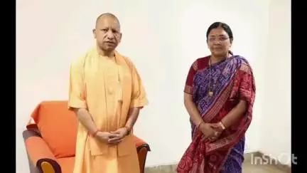 धार: धार सांसद व केंद्रीय राज्यमंत्री सावित्री ठाकुर ने यूपी के मुख्यमंत्री योगी आदित्यनाथ से मुलाकात की