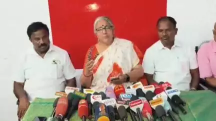 புதுக்கோட்டை: மாவட்டத்தில் போதை பழக்கமும் குற்றங்களும் அதிகரித்து வருகிறது- அய்யனார்புரத்தில் CPM அரசியல் தலைமை குழு உறுப்பினர் பேட்டி