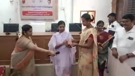 புதுக்கோட்டை: திருநங்கைகளுக்கான சிறப்பு குறைதீர்க்கும் முகாமை ஆட்சியரகத்தில் துவக்கி வைத்தார் ஆட்சியர் அருணா