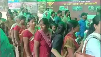 बिहार: नालंदा: सिविल सर्जन ने मॉडल अस्पताल का किया निरीक्षण, महिलाओं के लिए दो दवा काउंटर खोलने का निर्देश