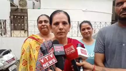 જામનગર શહેર: જામનગરમાં રણજીતનગર વિસ્તારમાં છેલ્લા ત્રણ દિવસથી વીજળી ગુલ..પાણીના લોકોને ફાંફા#jansamasya