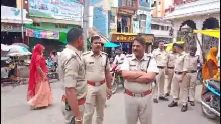 शाजापुर: SDOP व कोतवाली टीआई ने आजाद चौक पहुंचकर मोहर्रम पर निकलने वाले जुलूस के रूट का किया निरीक्षण