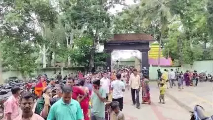 ଭଦ୍ରକ ଗ୍ରାମାଞ୍ଚଳ: ପୁଣି ରାସନ ଯନ୍ତ୍ରଣା, ଭଣ୍ଡାରିପୋଖରୀ ବ୍ଲକ ସମ୍ମୁଖରେ ଲାଗିଛି ଲମ୍ବା ଲାଇନ #jansamasya