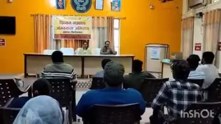 फिरोज़ाबाद: व्हीलचेयर से वोट तक: सदर तहसील में दिव्यांगों ने किया लोकतंत्र को सलाम, दी गई विशेष सुविधाओं की जानकारी