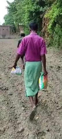 मक्का को बोने के लिए हाथ से चलने वाले सीडर का प्रयोग करने से समय और लागत दोनों आधा से भी कम हो जाता है।
#bameti.bihar