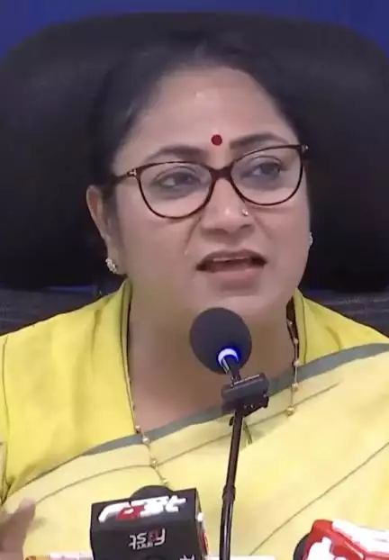 सभी कांवड़ समितियों को हम डायरेक्ट बेनिफिट ट्रांसफर करेंगे, संस्था को सीधा पैसा मिलेगा: सीएम रेखा गुप्ता