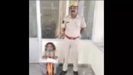 सवाई माधोपुर: सवाई माधोपुर थाना मान टाउन ने आबकारी अधिनियम में एक वांछित आरोपी को किया गिरफ्तार