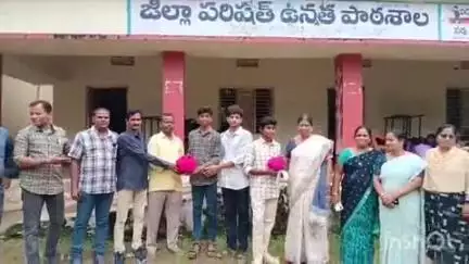 ట్రిపుల్ ఐటీ సీట్లను అత్యధికంగా దక్కించుకున్న సాలూరు పట్టణ, మండల విద్యార్థులు, అభినందించిన ఉపాధ్యాయులు