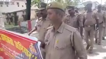 भिनगा: श्रावस्ती के समस्त थाना क्षेत्र में नशा विरोधी पखवाड़े के अंतर्गत जन जागरूकता रैली एवं शपथ कार्यक्रम का आयोजन हुआ