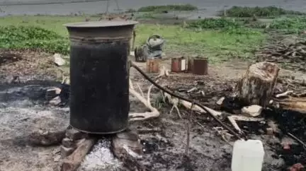भंडारा: जिल्ह्यातील विविध १० ठिकाणचे दारू व जुगार अड्डे पोलिसांनी केले उद्ध्वस्त, धाडसत्रात १० हजार ४३६ रुपयांचा मुद्देमाल जप्त