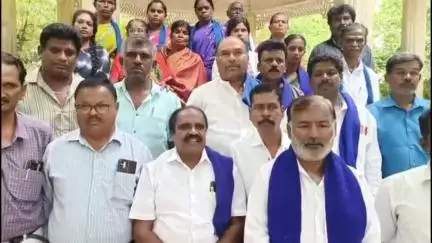 ಕೋಲಾರ: ನಗರದಲ್ಲಿ ಕರ್ನಾಟಕ ದಲಿತ ಸಂಘರ್ಷ ಸಮಿತಿ ಸಂಯೊಜಕ ಜಿಲ್ಲಾ ಶಾಖೆಯ ಸಭೆ