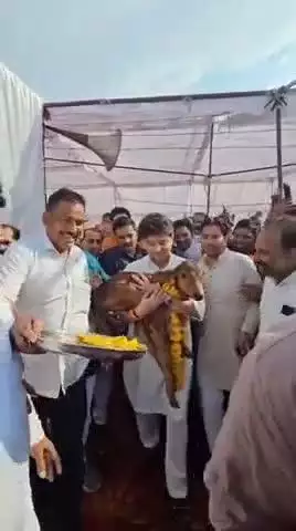 जन जन के मसीहा हम सब के बांस पुरे भारत मे परिचय बाले ऐसे  में केंद्रीय मंत्री आदरणीय श्रीमान श्री ज्योतिरादित्य सिंधिया