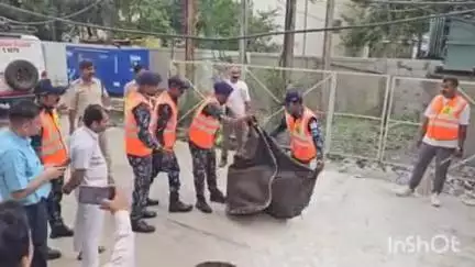 शाजापुर: जिला अस्पताल में मॉकड्रिल, आग से बचाव के तरीके बताए गए, होमगार्ड की टीम ने कर्मचारियों को दी ट्रेनिंग