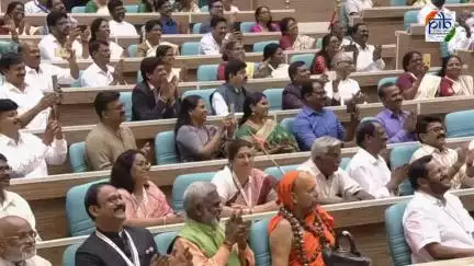 ഗുരു-ഗാന്ധിജി കൂടിക്കാഴ്ച്ചയുടെ ശതാബ്ദി ആഘോഷ ചടങ്ങിനെ പ്രധാനമന്ത്രി നരേന്ദ്ര മോദി
അഭിസംബോധന ചെയ്യുന്നു.