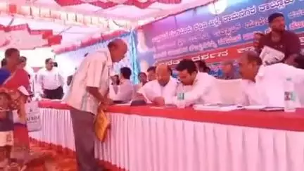 ರಾಮನಗರ: ಜನತಾ ದರ್ಶನ ಕಾರ್ಯಕ್ರಮಗಳಿಂದ ಜನರ ಸಮಸ್ಯೆಗಳು ಬಗೆಹರಿಯುತ್ತವೆ : ನಗರದಲ್ಲಿ ಶಾಸಕ ಎಚ್.ಎ. ಇಕ್ಬಾಲ್ ಹುಸೇನ್