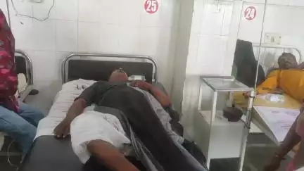 झालरापाटन: झालावाड़ के सीमावर्ती भानपुरा के पास दो बाइकों की भिड़ंत, एक बाइक सवार को झालावाड़ अस्पताल में भर्ती किया गया