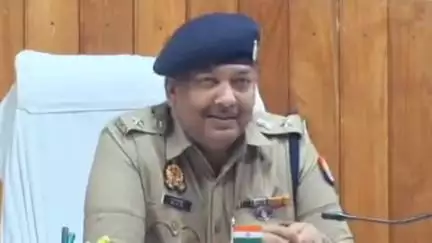 बहराइच: बहराइच पुलिस अधीक्षक ने ज़िले में तैनात एक निरीक्षक और 8 उपनिरीक्षकों सहित 9 पुलिस कर्मियों का किया तबादला