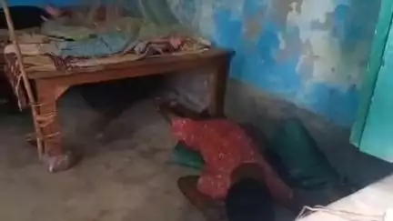 मेदिनीनगर (डालटनगंज): दो नंबर टाउन कुम्हारटोली में प्रेम विवाह करने वाली महिला की कमरे में लाश मिली, पति ताला लगाकर फरार