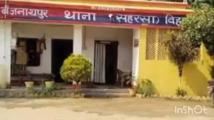 सौर बाज़ार: बैजनाथपुर पुलिस ने 15 लीटर देसी शराब के साथ एक तस्कर को गिरफ्तार कर न्यायिक हिरासत में भेजा
