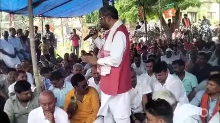 गावां: नेता प्रतिपक्ष सह धनवार विधायक बाबूलाल मरांडी का आरोप- हेमंत सरकार में थाने से प्रखंड कार्यालय तक भ्रष्टाचार बढ़ा