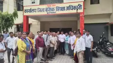 बुलंदशहर: विद्यालय पेयरिंग के विरोध में भाकियू (शिक्षक प्रकोष्ठ) और SC ST शिक्षक वेलफेयर एसोसिएशन ने सौंपा ज्ञापन