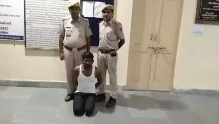 #Balotra: थाना पचपदरा द्वारा ‘‘ऑपरेशन अखरोट‘‘ के तहत अवैध बजरी से भरा डम्पर जब्त।

बजरी माफिया गोविन्द गिरफ्तार।

#Bajri
