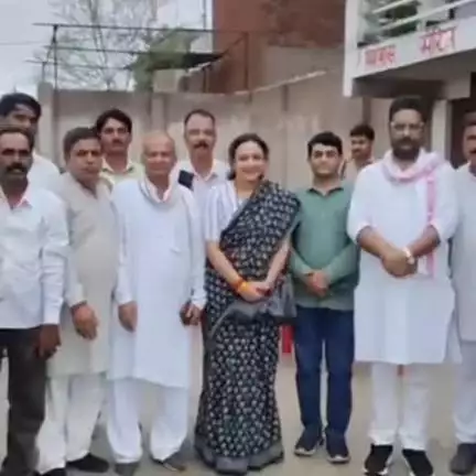 जतारा: कांग्रेस जिला अध्यक्ष के चयन को लेकर पर्यवेक्षक पहुंचे दिगौड़ा, निजी गार्डन में हुई रायशुमारी