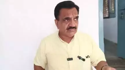 रुद्रपुर: TDC द्वारा सूचना अधिकार में सूचना न देने पर पूर्व विधायक राजकुमार ठुकराल ने प्रबंध निदेशक के कार्यालय के बाहर दिया धरना