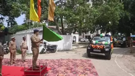 डायल 112 को मिले 14 नए चार पहिया वाहन, SSP ने दिखाई हरी झंडी, सुरक्षा व्यवस्था को और पुख्ता बनाएगा