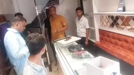 पाली: कोतवाली थाना क्षेत्र के सूरज पोल पर ज्वेलरी की दुकान में अज्ञात चोरों ने लाखों रुपए की चोरी की वारदात को दिया अंजाम