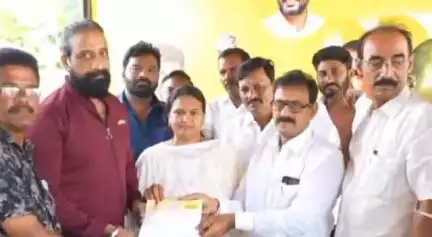 కావలి: సీఎం రిలీఫ్ ఫండ్ చెక్కులు పంపిణీ