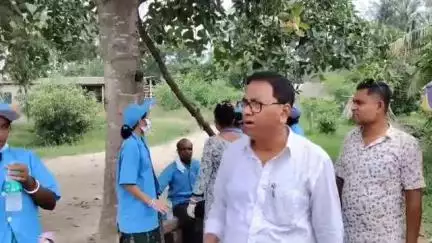 কাঁথি ৩: মুখ্যমন্ত্রী দীঘায়  আসার প্রাক্কালে NH-116B সড়কের দুই পাশ আজ দইসাই বাজারে সাফাই অভিযান করল কাঁথি-৩পঞ্চায়েত সমিতি