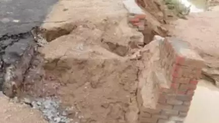 हमीरपुर: पहली बरसात ही नहीं झेल सका बरुआ-भौंरा संपर्क मार्ग, मार्ग में बनाई गई दोनों पुलिया हुईं क्षतिग्रस्त