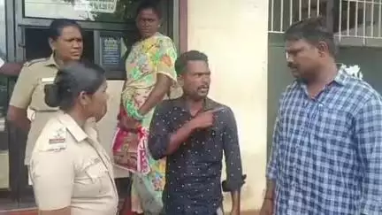 சங்கரன்கோயில்: ஆட்சியர் அலுவலகத்திற்கு மண்ணெண்ணெய் கேனுடன் வந்த நபரால் பரபரப்பு