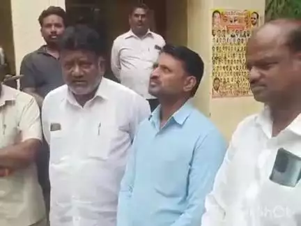ಚಿಟಗುಪ್ಪ: ಗ್ರೇಡ್(2) ತಹಶೀಲ್ದಾರ್ ಅಮಾನತು ಕ್ರಮ ವಿರೋಧಿಸಿ ಜೂ. 25ಕ್ಕೆ ಧರಣಿ: ಪಟ್ಟಣದಲ್ಲಿ ನಾಗರೀಕ ಸಮಿತಿ ಪ್ರಮುಖ ಮಲ್ಲಿಕಾರ್ಜುನ್