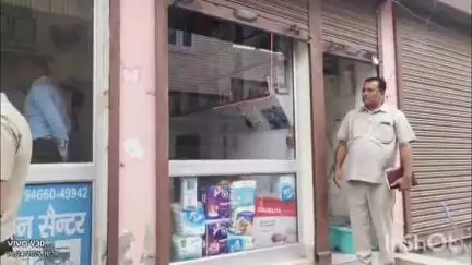 फतेहाबाद: मेडिकल स्टोर पर फतेहाबाद में सीएम फ्लाइंग की रेड, खरीद-बेच के बिलों में मिली अनियमितताएं; नशीली दवा बेचने की शिकायत