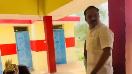கறம்பக்குடி: வலங்கொண்டான் விடுதியில் அமைந்துள்ள நியாய விலை கடையில் திடீரென ஆய்வு பணியை மேற்கொண்டார் MLA  Dr முத்துராஜா