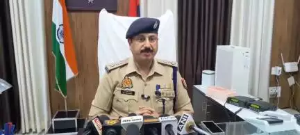 इटावा: बकेवर में हुए मामले को लेकर एसएसपी बृजेश कुमार श्रीवास्तव ने बताया कि दूसरे पक्ष की भी होगी जांच