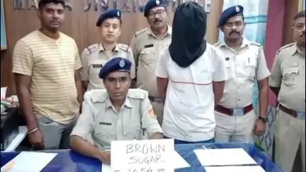ইংরেজবাজার: মালদায় বিপুল অঙ্কের ব্রাউন সুগার উদ্ধার, গত দুদিনে গ্রেফতার আট জন, ফার্ম এলাকায় বললেন জেলা পুলিশ সুপার