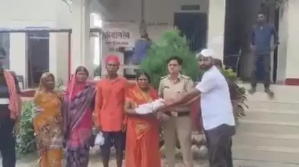 मांझी: दाउदपुर के हर्षपुरा में मिली नवजात बच्ची, पुलिस की मौजूदगी में दंपति को सौंपी गई
