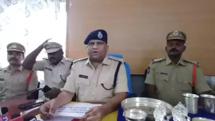 నేరస్థుల వివరాలు వెల్లడించిన మెదక్ జిల్లా ఎస్పీ శ్రీ. డి. వి.శ్రీనివాస రావు ఐపీఎస్ గారు