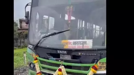 मुळशी: रावडे गावाजवळ रस्ता खचल्याने बससेवा बंद