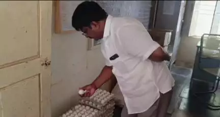 కనిగిరి: మురుగమ్మి జడ్పీ ఉన్నత పాఠశాలను పరిశీలించిన ఎమ్మెల్యే ఉగ్ర నరసింహా రెడ్డి, విద్యార్థులకు స్కూల్ బ్యాగ్స్ పంపిణీ